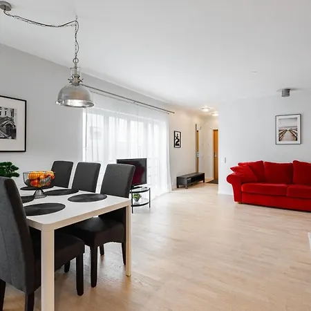 Apartman Airhome - Black&white