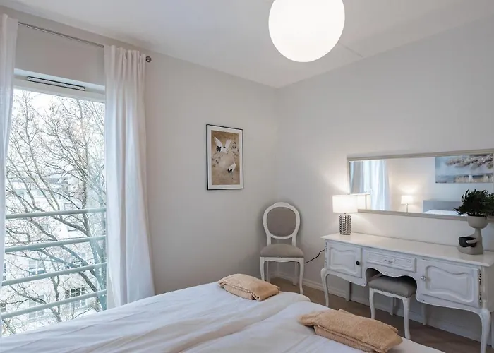 Apartment Airhome - Black&white *