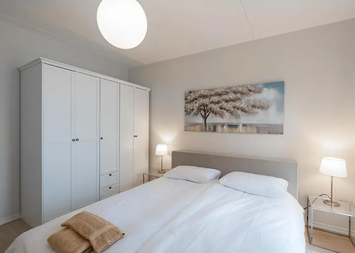 Airhome - Black&white *