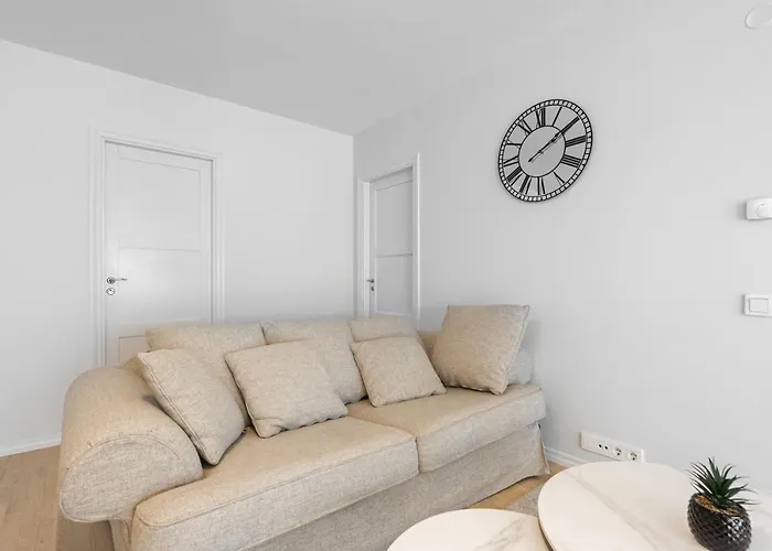 Apartment Airhome - Black&white Tallinn