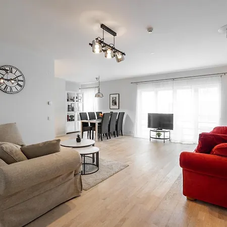 דירה Airhome - Black&white